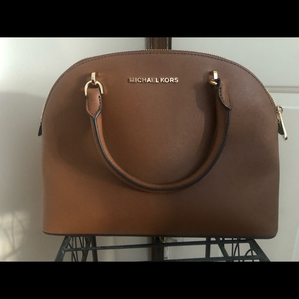 NWT Michael Kors Emmy. Large Leather Dome Bag. Comes with a dust bag.